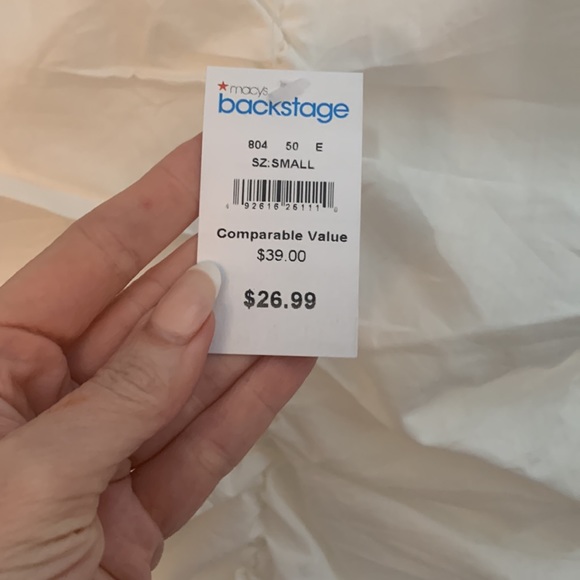 NWT HYFVE white body con dress with balloon sleeve - Picture 2 of 5